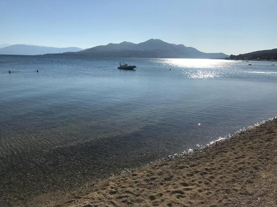 Villa Oleander Agios Nikolaos Loutra Edipsou Экстерьер фото